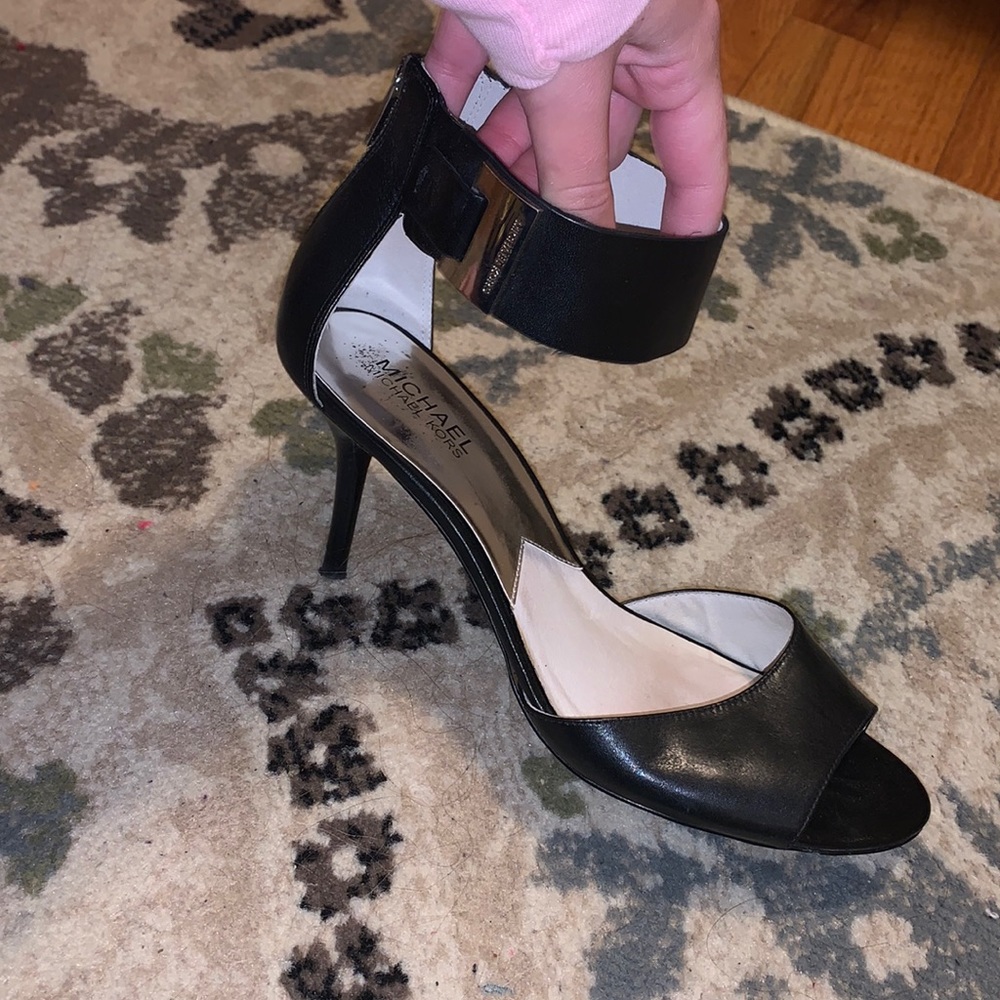 Micheal kors heels